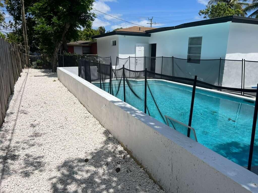 3631 NW 33rd Avenue, Lauderdale Lakes, FL 33309 Photo