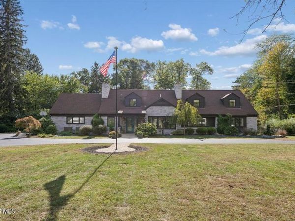 4545 Indian Road, Ottawa Hills, OH 43615