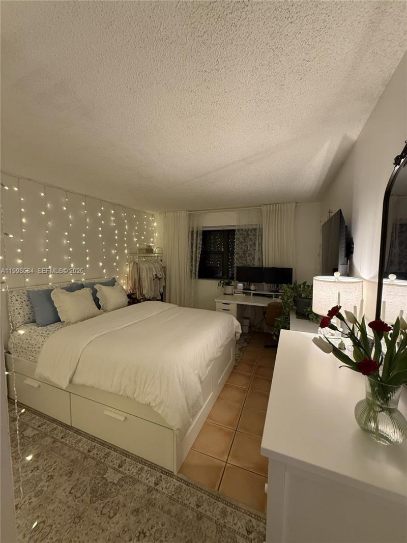 15650 SW 80th St F-208, Miami, FL 33193 Photo