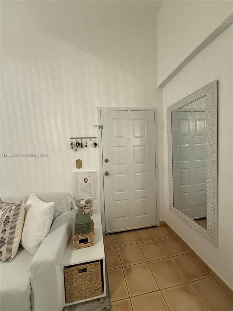 15650 SW 80th St F-208, Miami, FL 33193 Photo