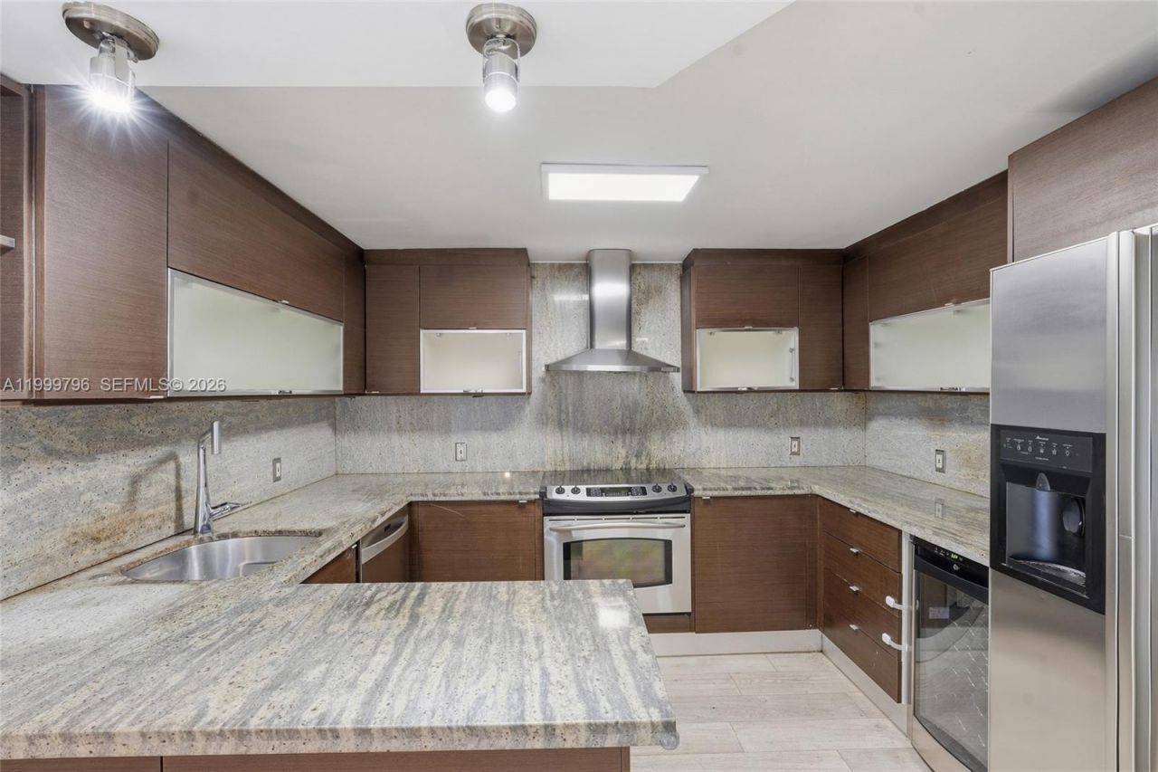 1627 Brickell Ave, Unit 603, Miami, FL 33129 Photo