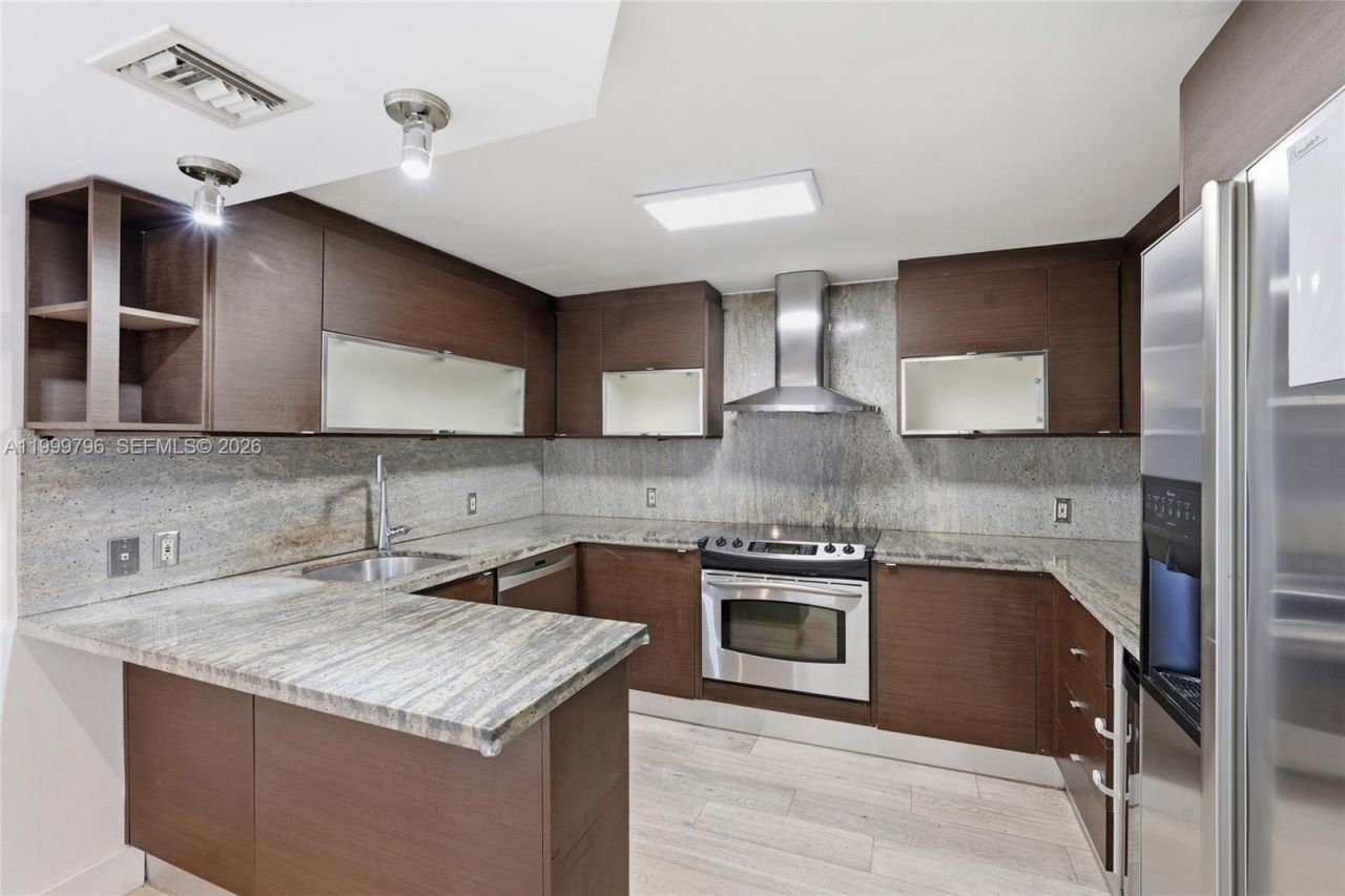 1627 Brickell Ave, Unit 603, Miami, FL 33129 Photo