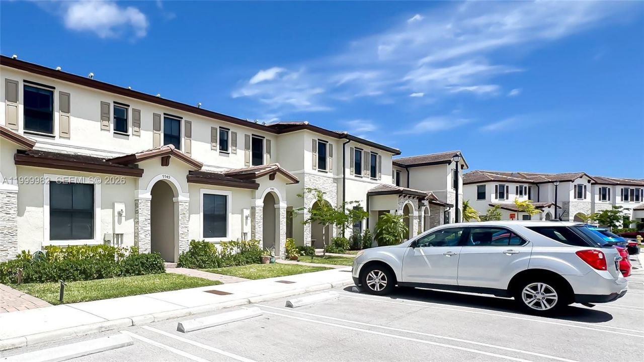 9949 SW 228th Ter, Miami, FL 33190 Photo