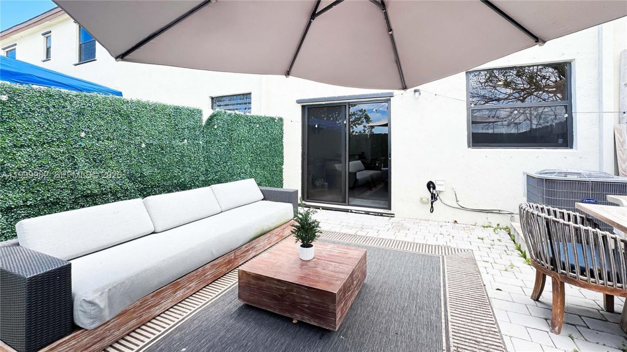 9949 SW 228th Ter, Miami, FL 33190 Photo