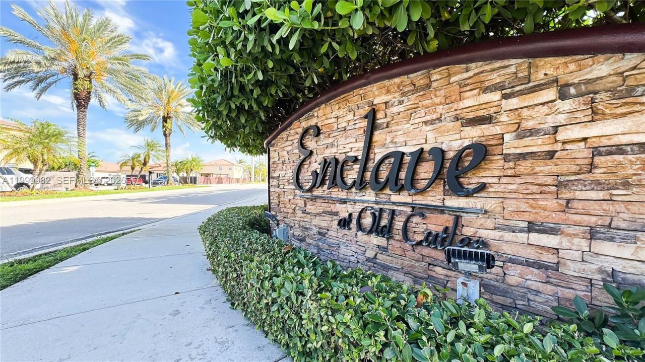 9949 SW 228th Ter, Miami, FL 33190 Photo