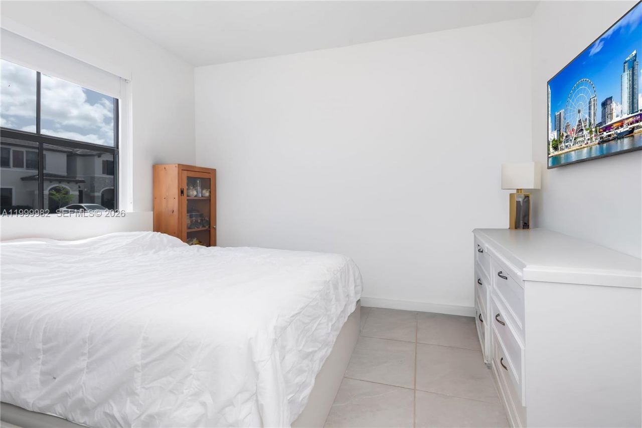 9949 SW 228th Ter, Miami, FL 33190 Photo