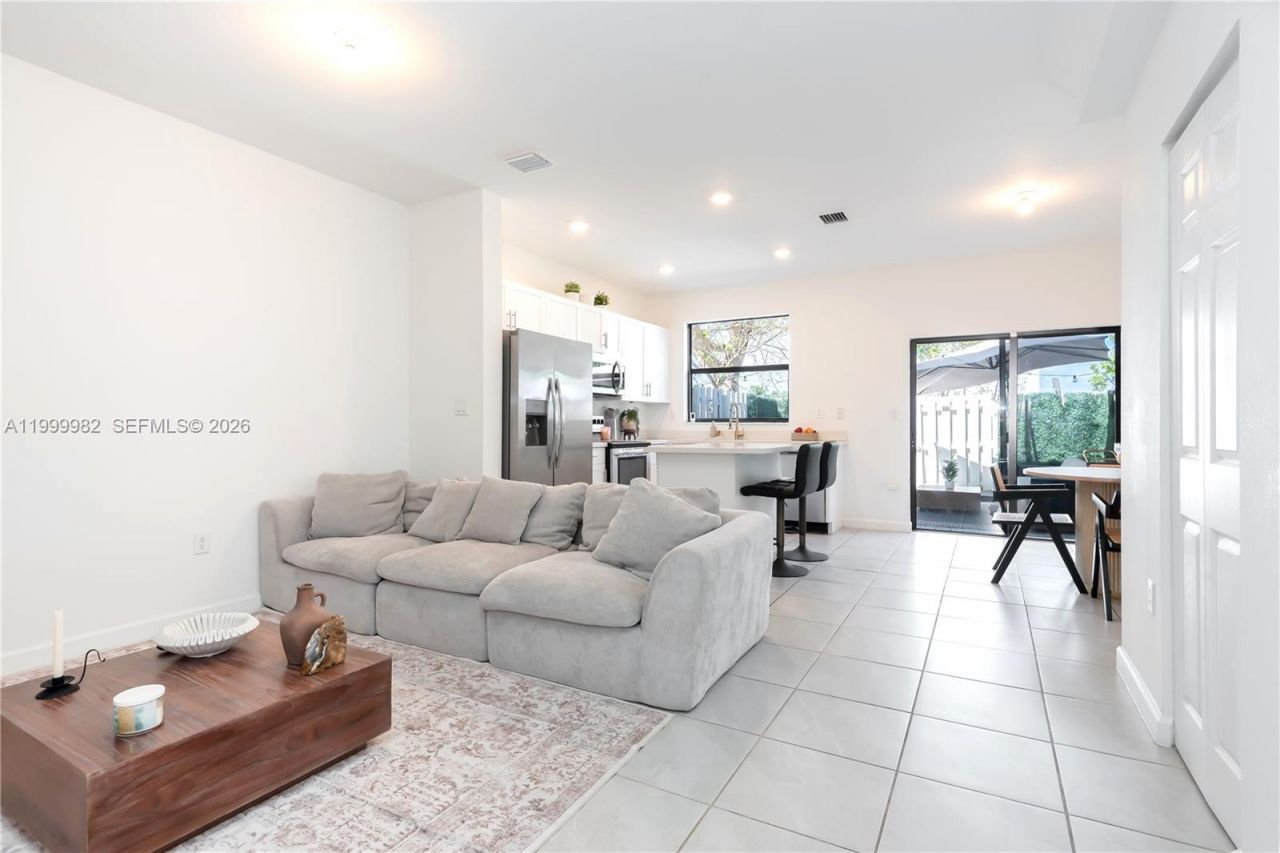 9949 SW 228th Ter, Miami, FL 33190 Photo