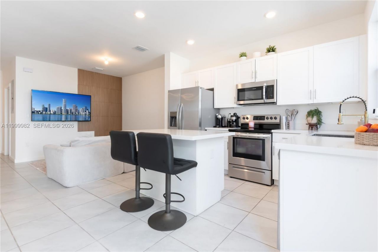 9949 SW 228th Ter, Miami, FL 33190 Photo