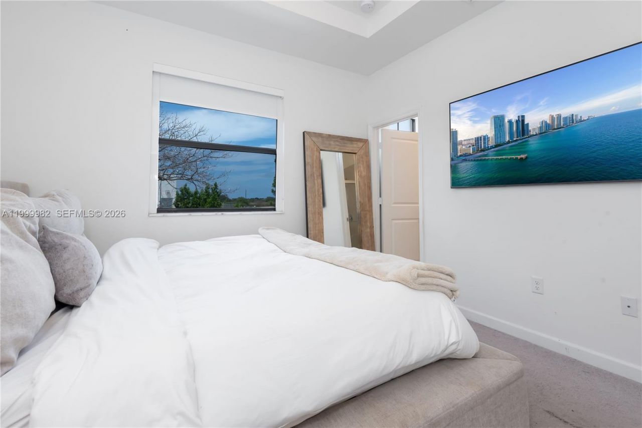 9949 SW 228th Ter, Miami, FL 33190 Photo