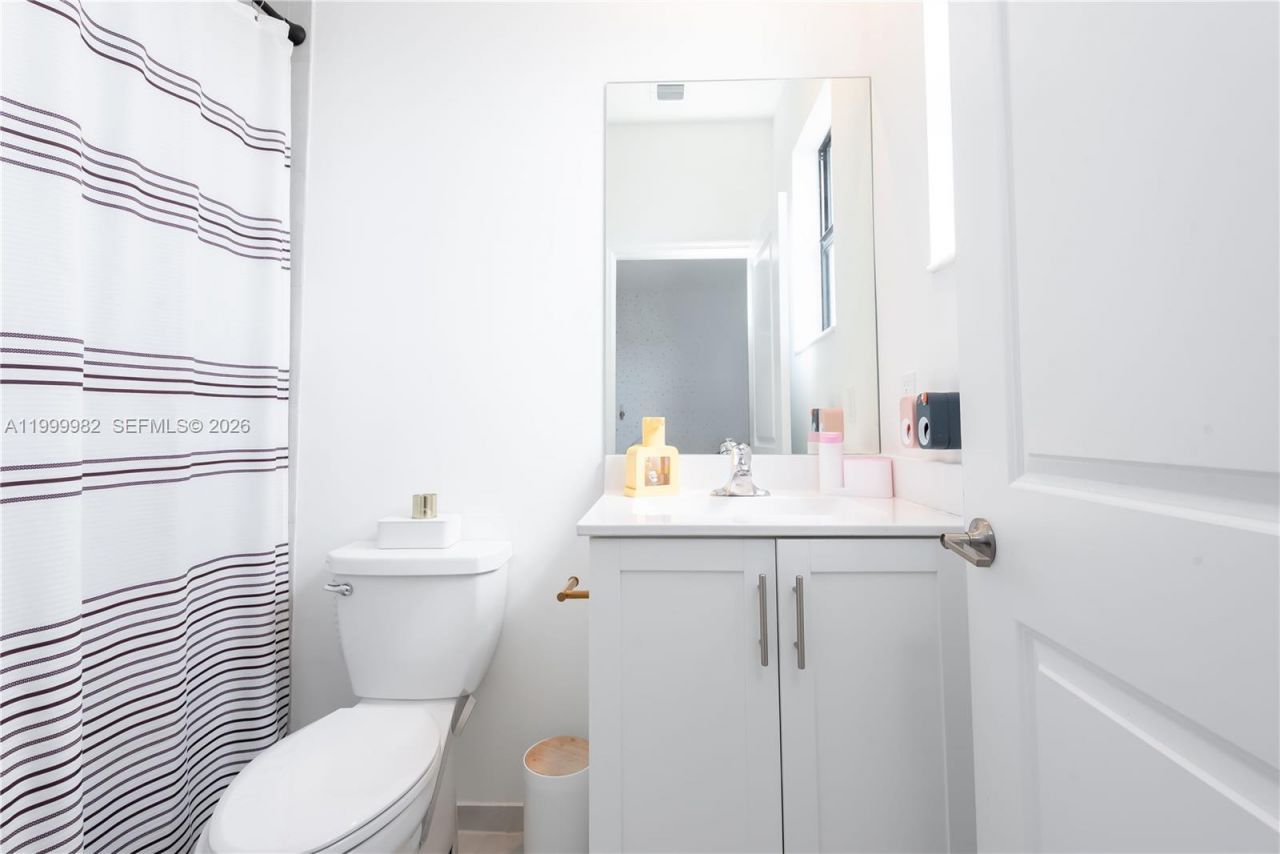 9949 SW 228th Ter, Miami, FL 33190 Photo