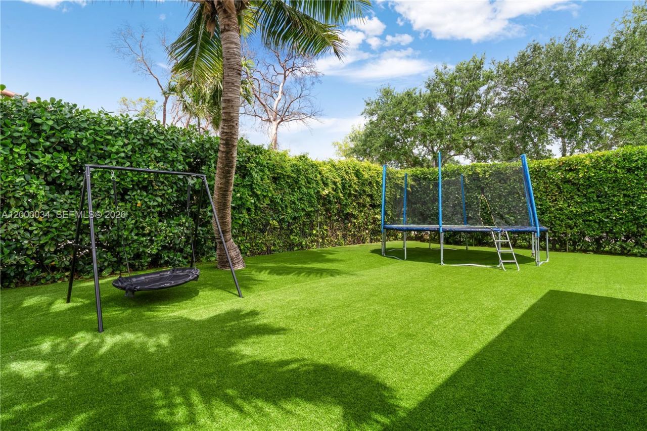 9511 SW 93rd St, Miami, FL 33176 Photo