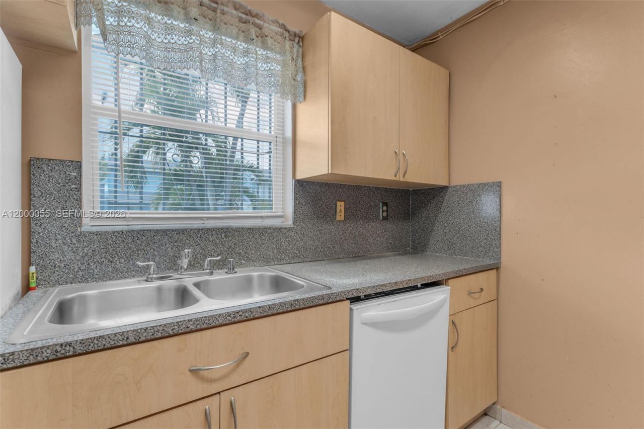 3868 SW 107th Ave, Unit 5-11, Miami, FL 33165 Photo