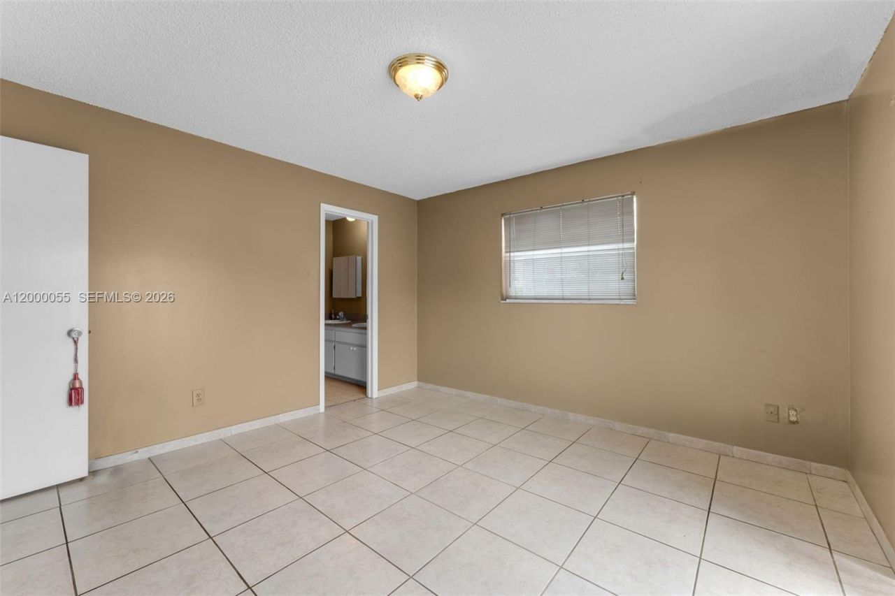 3868 SW 107th Ave, Unit 5-11, Miami, FL 33165 Photo