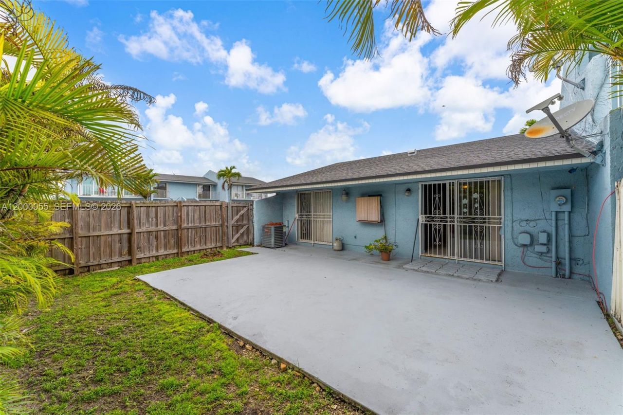 3868 SW 107th Ave, Unit 5-11, Miami, FL 33165 Photo