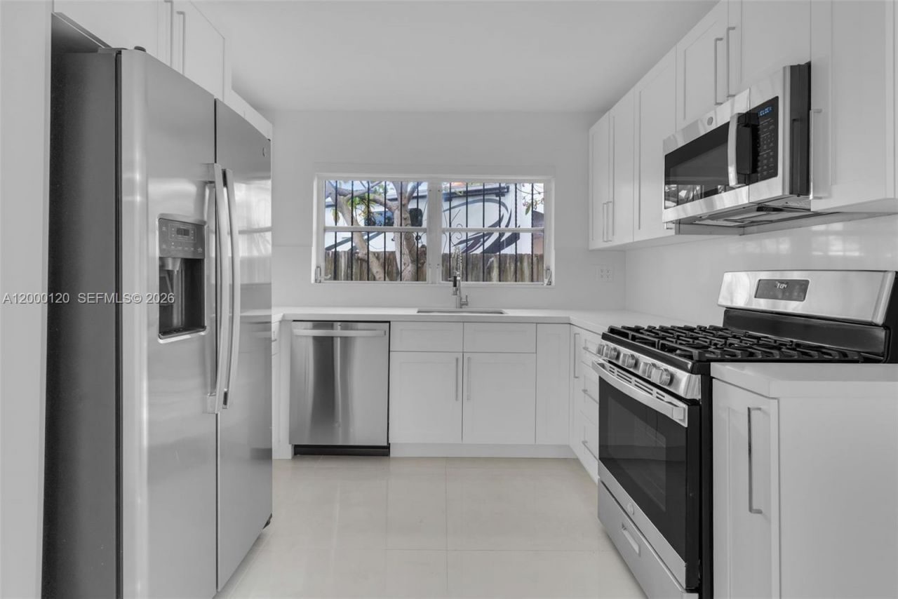 13011 SW 80th St, Miami, FL 33183 Photo