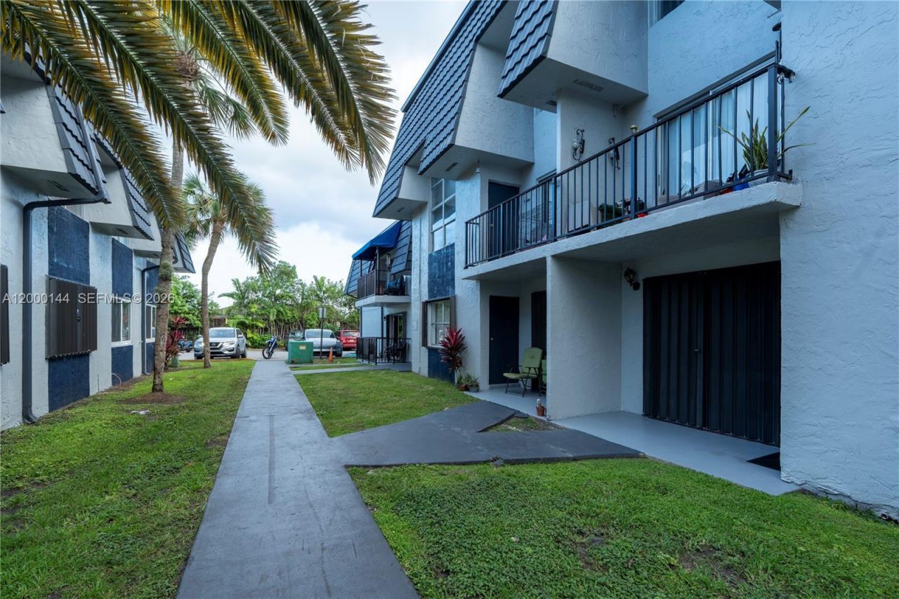 8003 W 6th Ave, Unit M, Hialeah, FL 33014 Photo