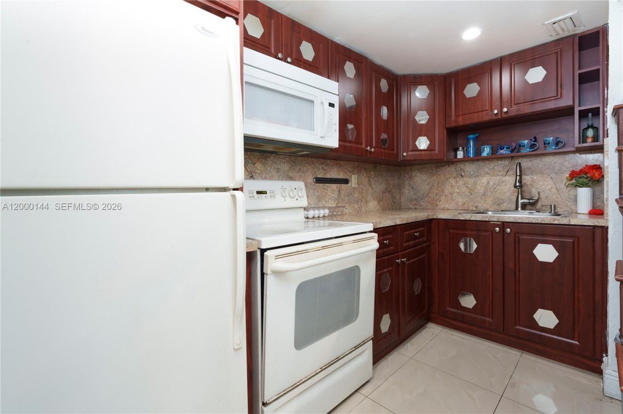 8003 W 6th Ave, Unit M, Hialeah, FL 33014 Photo