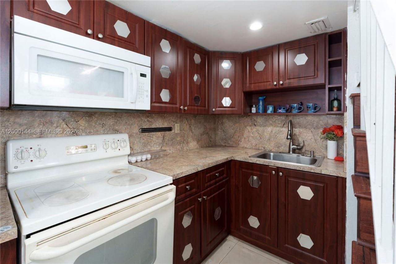 8003 W 6th Ave, Unit M, Hialeah, FL 33014 Photo