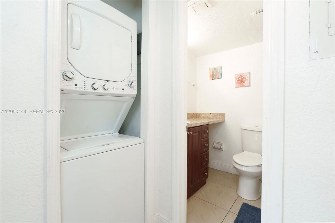 8003 W 6th Ave, Unit M, Hialeah, FL 33014 Photo