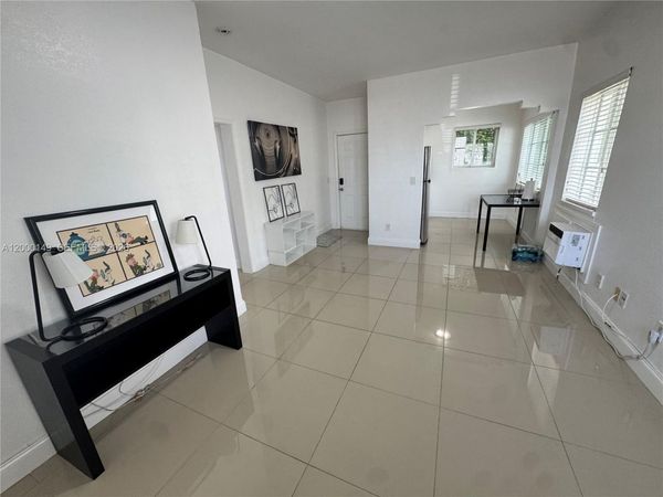 8415 Harding Ave, Unit 9, Miami Beach, FL 33141