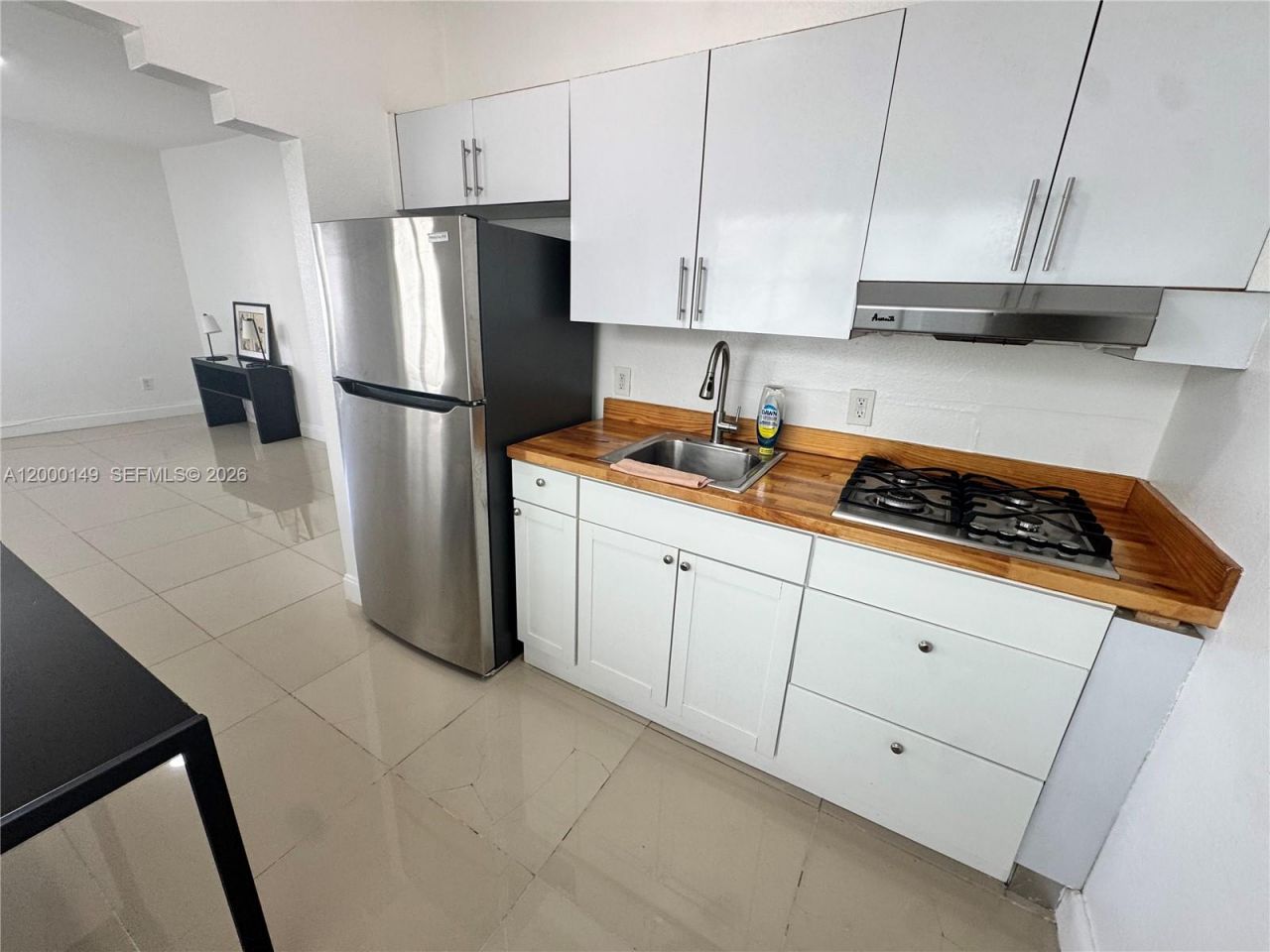 8415 Harding Ave, Unit 9, Miami Beach, FL 33141 Photo