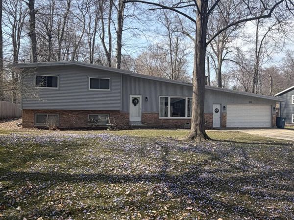 322 Roosevelt Avenue, Holland, MI 49424