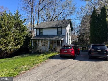 943 FAIRVIEW AVENUE, WAYNE, PA 19087