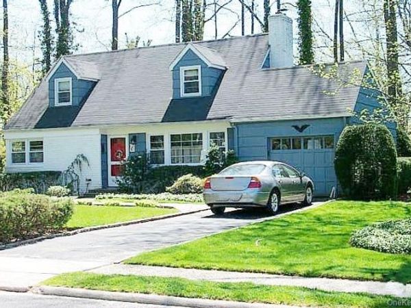 258 Steamboat Road, Kings Point, NY 11024