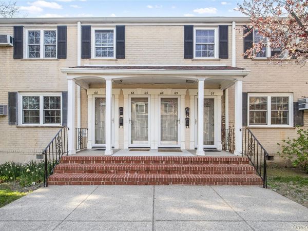 68-07 Springfield Boulevard , Unit 68-07, Oakland Gardens, NY 11364