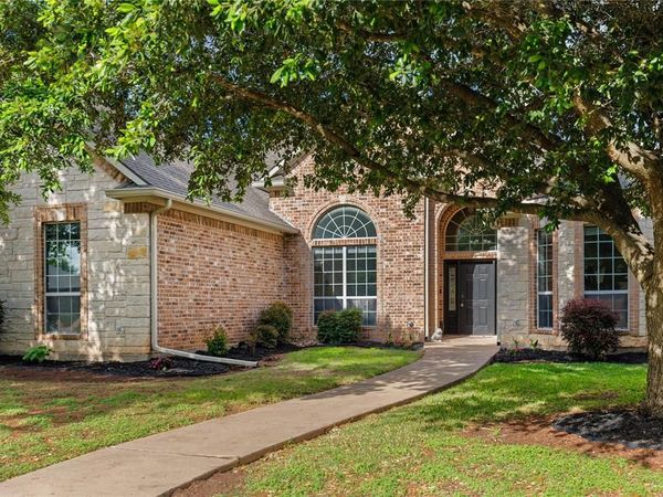 937 Queen Elizabeth Drive, McGregor, TX 76657