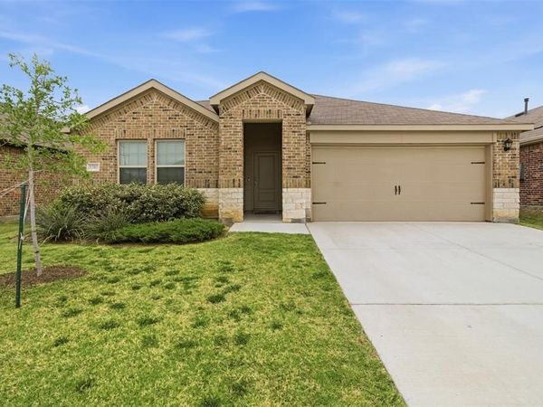 1301 Stuarts Forest Drive, Denton, TX 76207