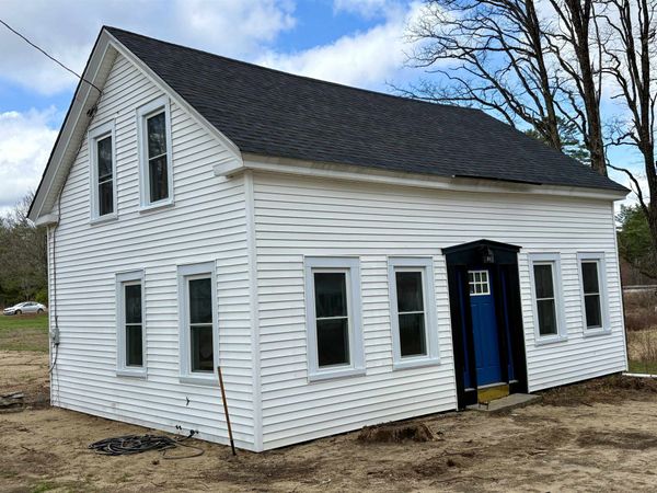40 Library Road, Grafton, NH 03240