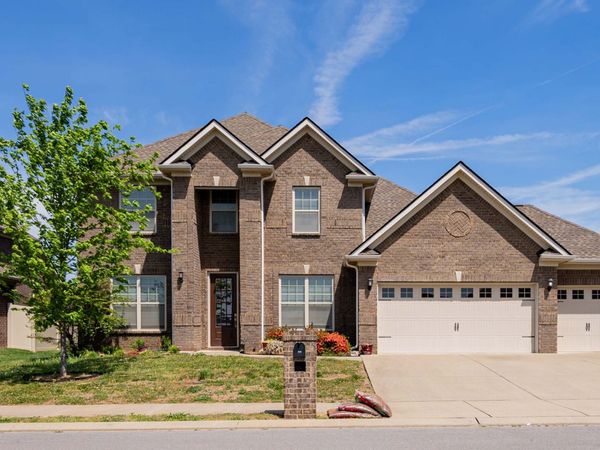 929 Sapphire Dr, Murfreesboro, TN 37128