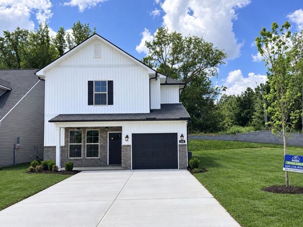 200 Augusta Way, Burns, TN 37029