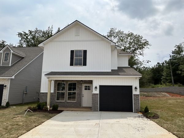 200 Augusta Way, Burns, TN 37029