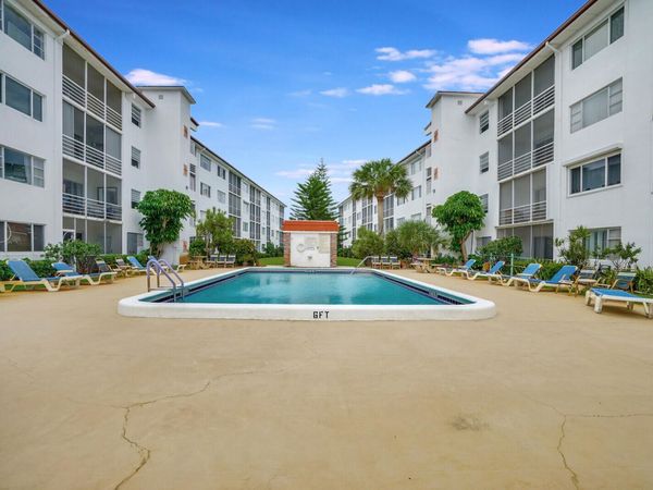 4500 N Flagler Drive, Unit C8, West Palm Beach, FL 33407