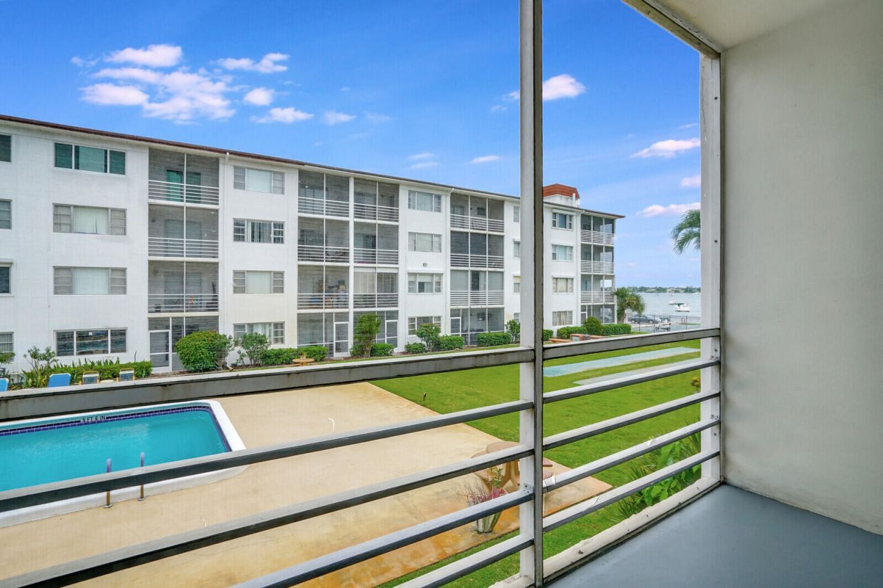 4500 N Flagler Drive, Unit C8, West Palm Beach, FL 33407 Photo