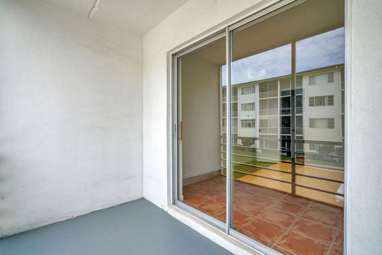 4500 N Flagler Drive, Unit C8, West Palm Beach, FL 33407 Photo
