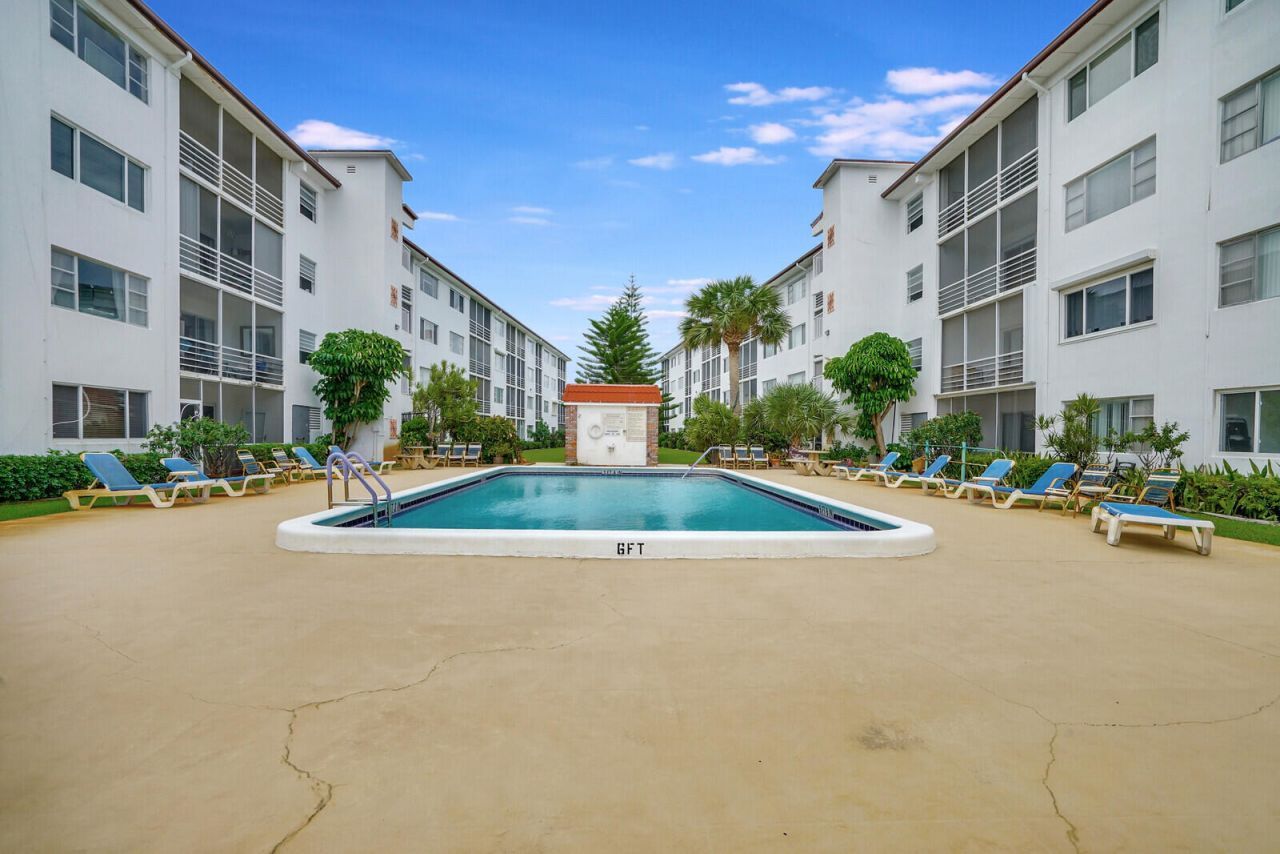 4500 N Flagler Drive, Unit C8, West Palm Beach, FL 33407 Photo