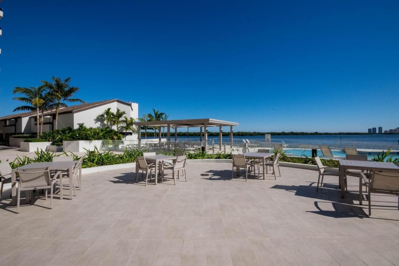 100 Lakeshore Drive, Unit 754, North Palm Beach, FL 33408 Photo