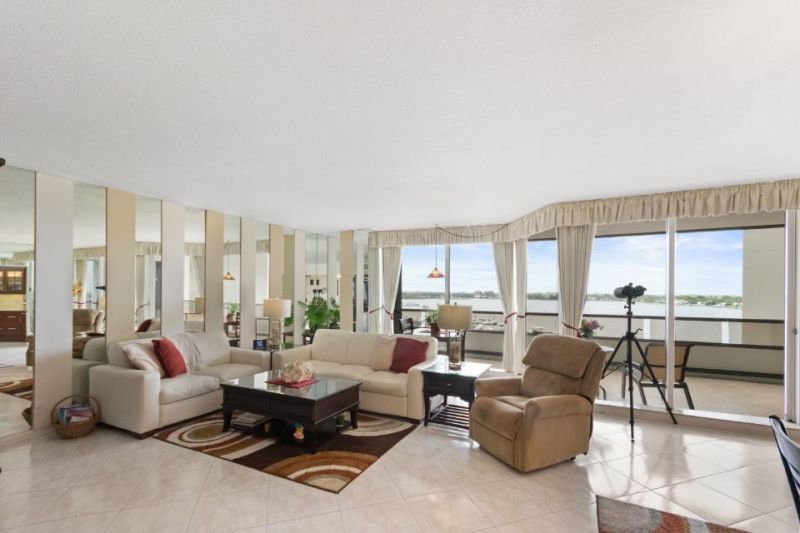 100 Lakeshore Drive, Unit 754, North Palm Beach, FL 33408 Photo