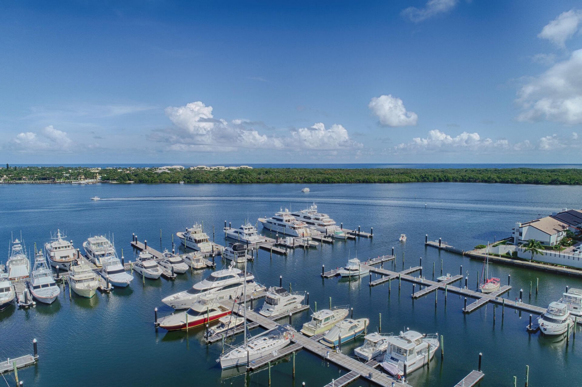 100 Lakeshore Drive, Unit 754, North Palm Beach, FL 33408 Photo