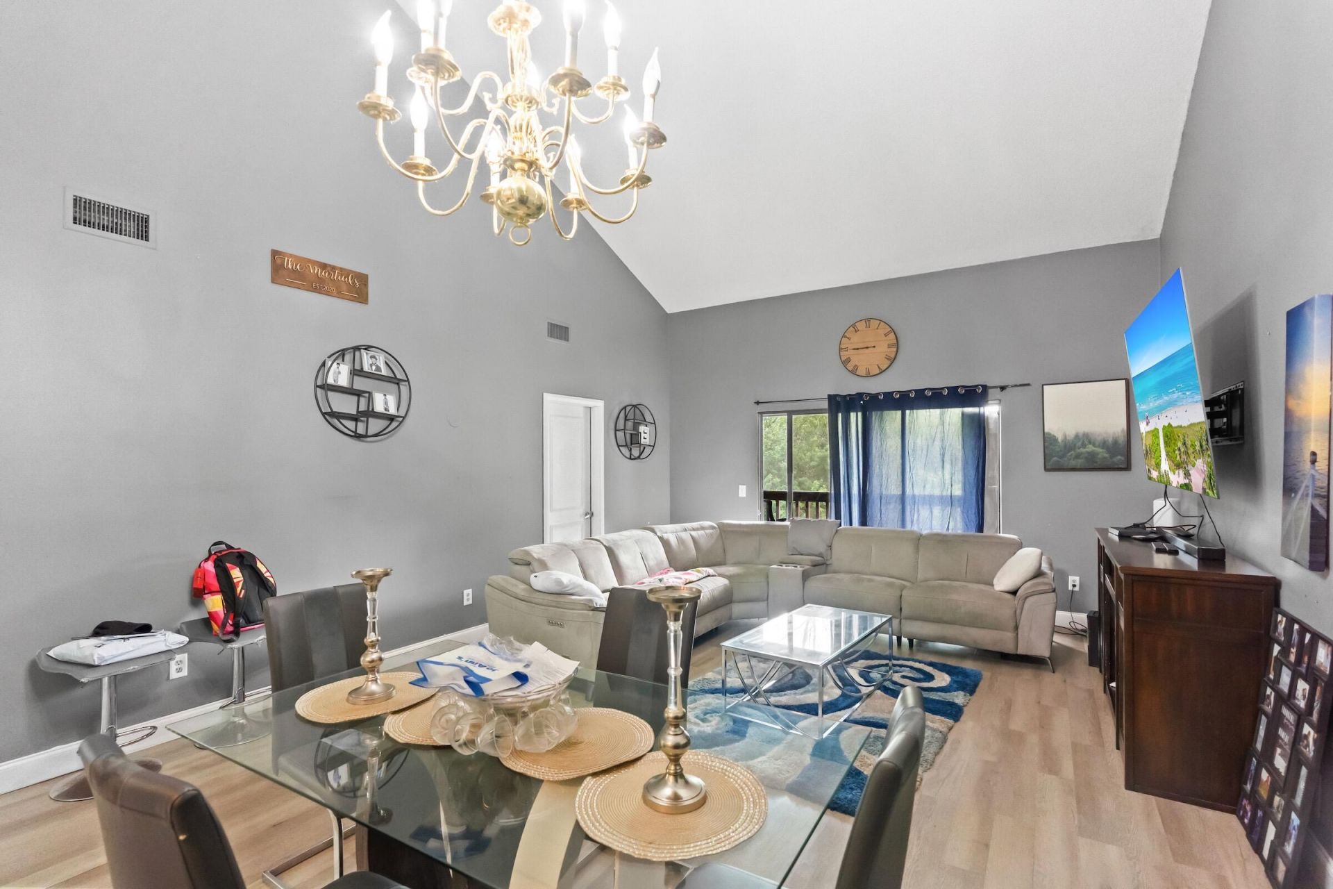 402 Lakeview Drive E, Royal Palm Beach, FL 33411 Photo