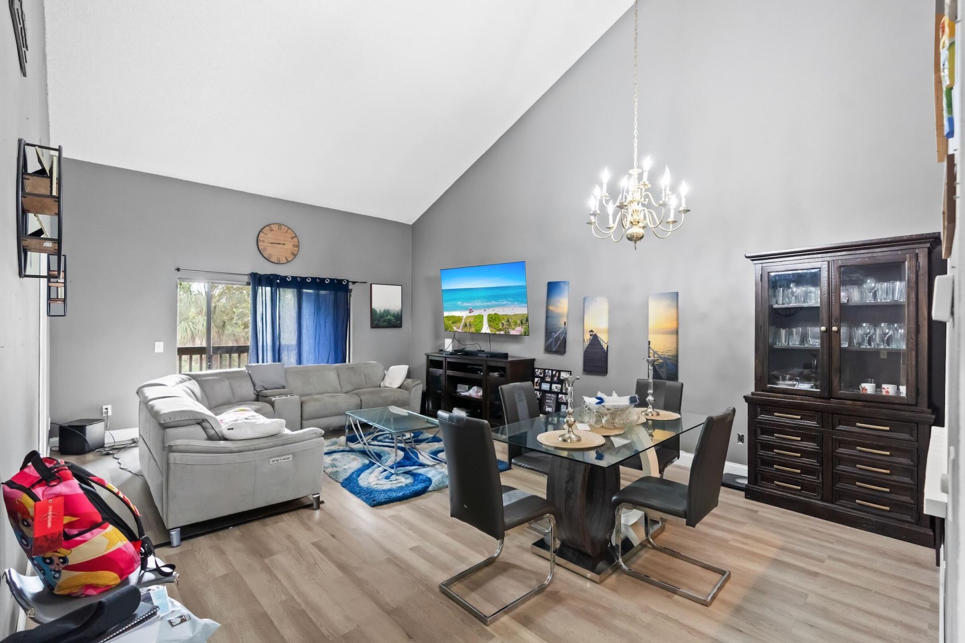 402 Lakeview Drive E, Royal Palm Beach, FL 33411 Photo