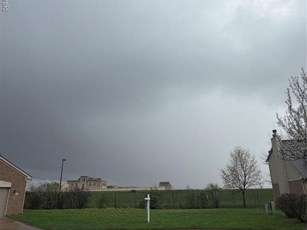 11 Morross Circle, Dearborn, MI 48126