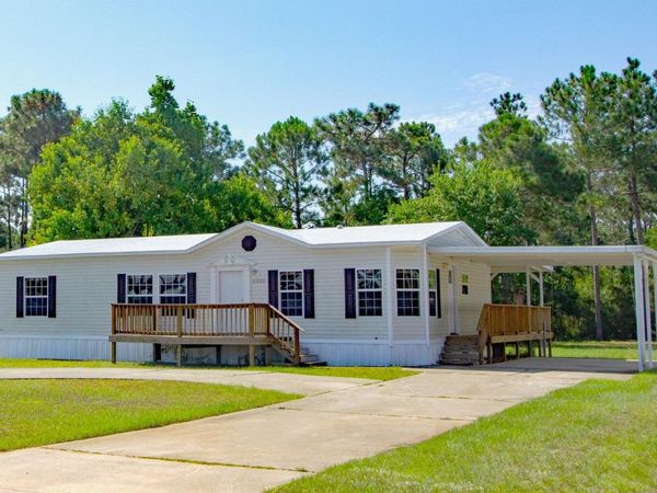9289 E River Drive, Navarre, FL 32566