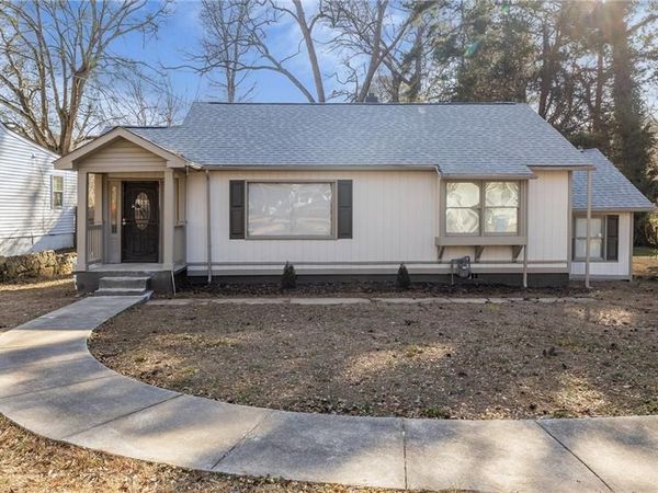 2060 Baker Rd, Atlanta, GA 30318