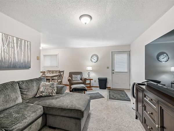 88 Main Avenue, Atkins, IA 52206