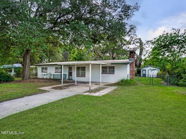 1820 ROSELLE Avenue, Palatka, FL 32177