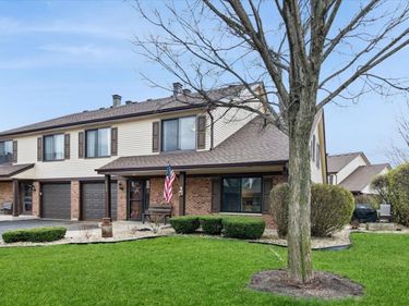 9239 Hartwood Court, Orland Park, IL 60462